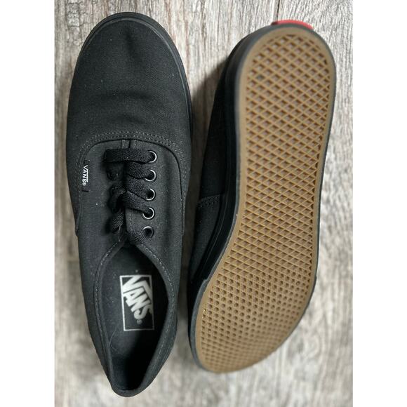 NWOT Unisex Vans Authentic All Black Sneakers Size 7 M, 8.5 W